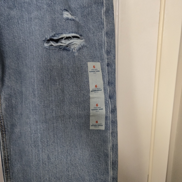 Old Navy Classic Blue Straight Leg Women's Jeans - Picture 4 of 9